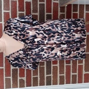 Dana Buchman leopard print top extra large